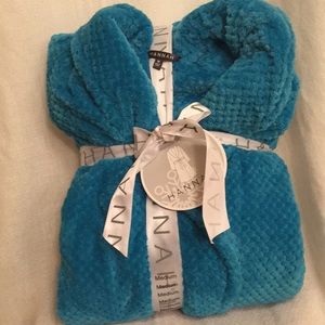 Hannah Plush blue robe